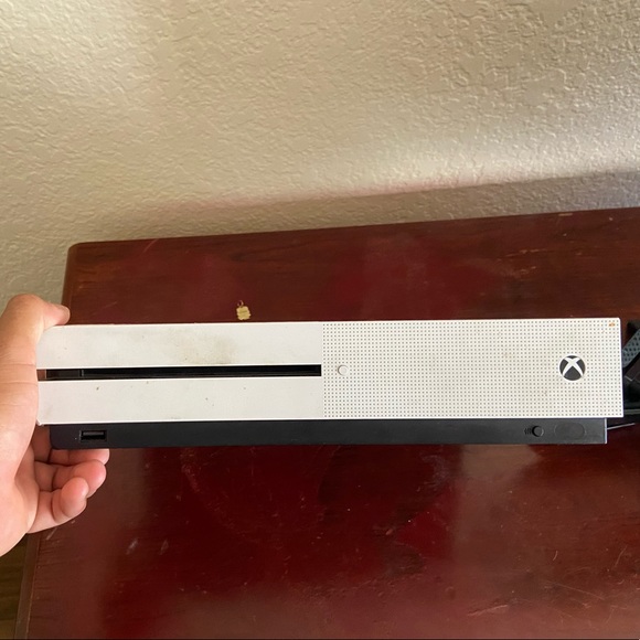Xbox One S
